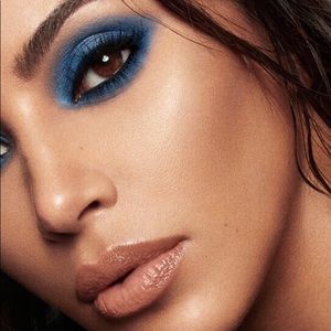 Meet your Posher, Halima